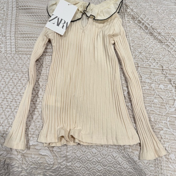 Zara Cream Ruffled Top - Picture 3 of 6